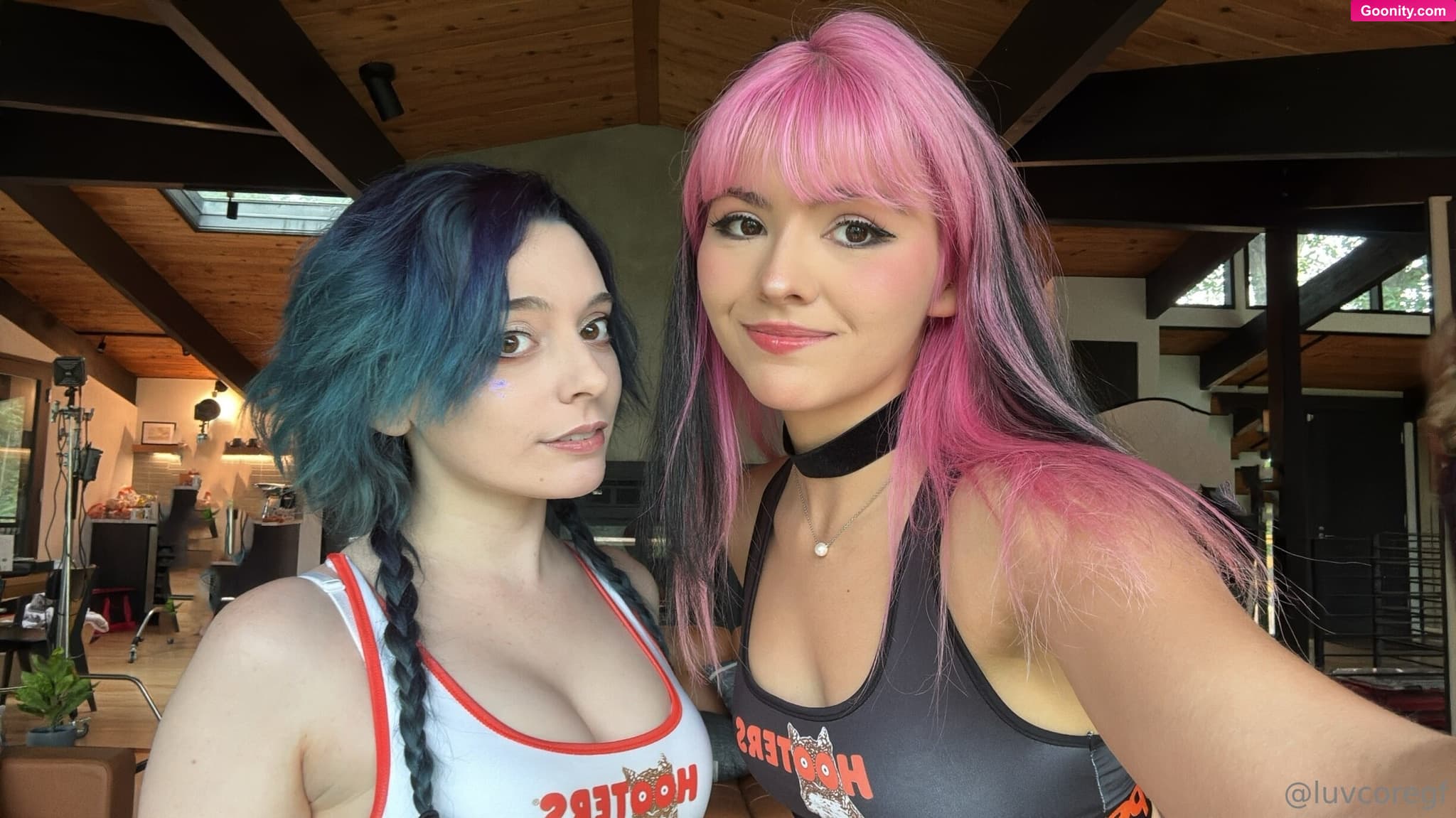 lex 🩷 on OnlyFans - hooters set today with @mayvisalycevip and the girls :D