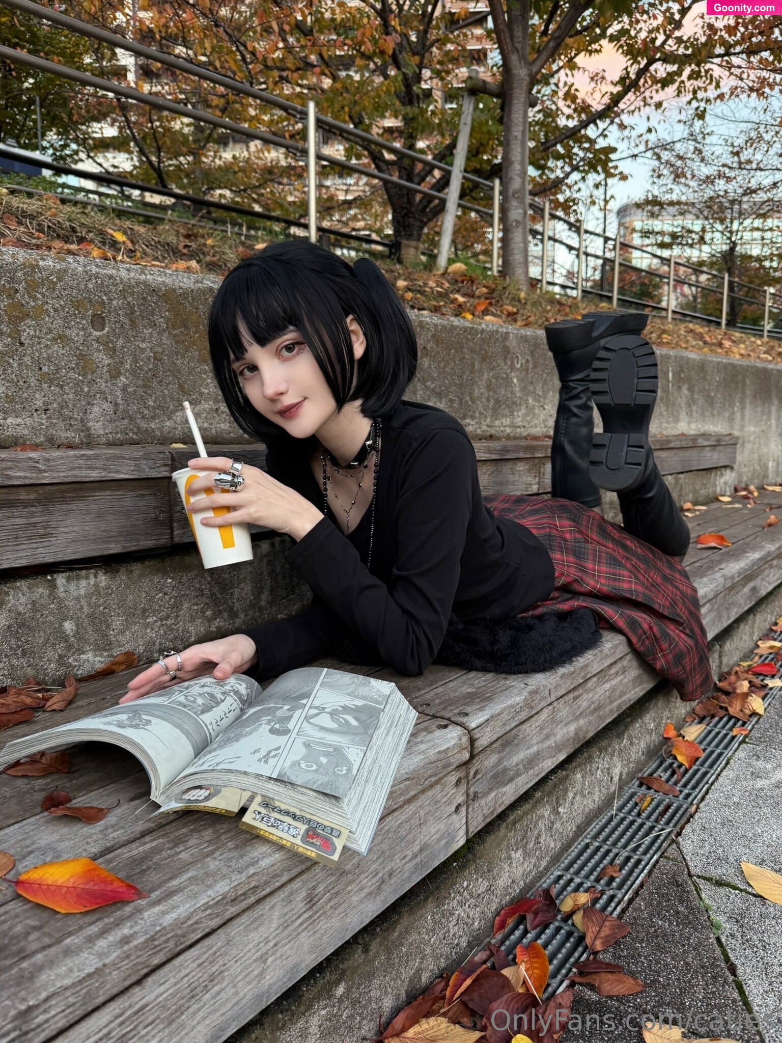 caties on OnlyFans - If you saw me reading at the park would you come say "Hi"??