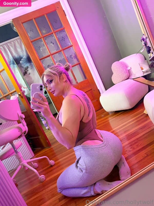 Holly Wolf on OnlyFans - Photo 74