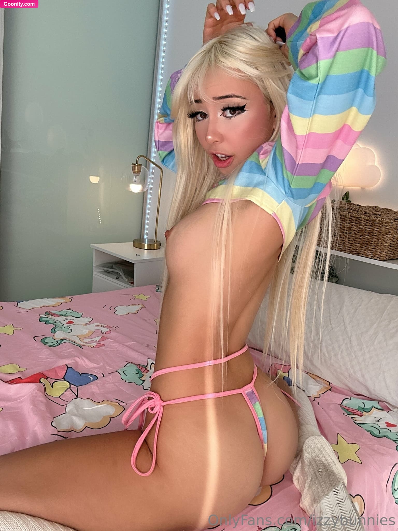 Izzy Skye 🐾 on OnlyFans - can I be your naughty little girl ✨💜