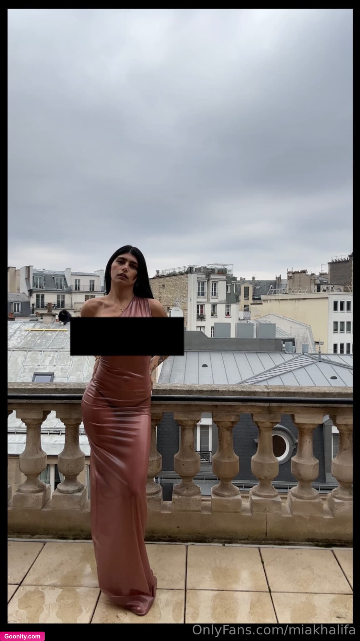 Mia Khalifa on OnlyFans - If you’re not in the FW VIP group…. I feel sorry for you!!! ..