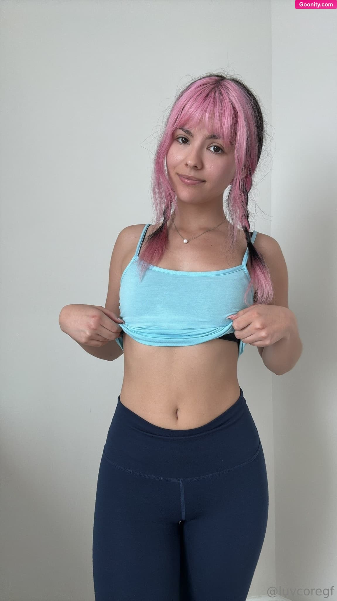 lex 🩷 on OnlyFans - post gym fit :)