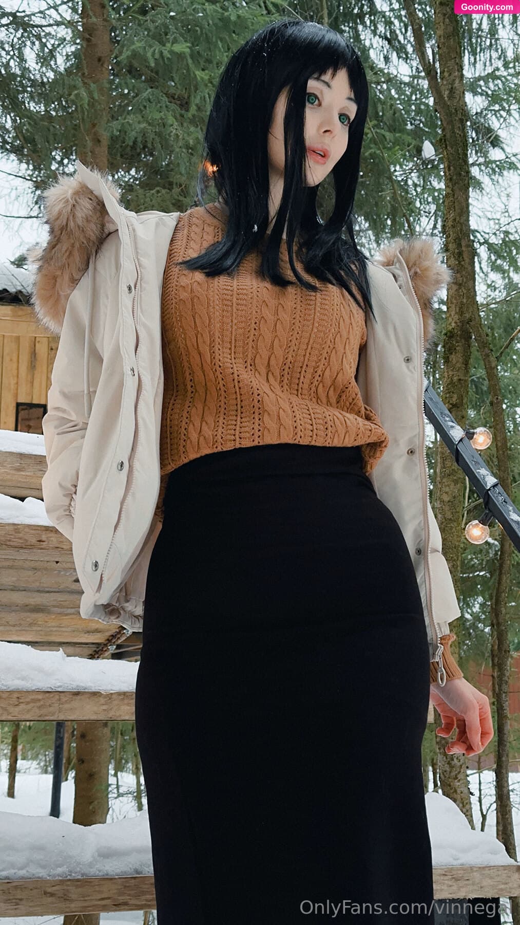 Vinne on OnlyFans - Think you could help me get nice and warm?