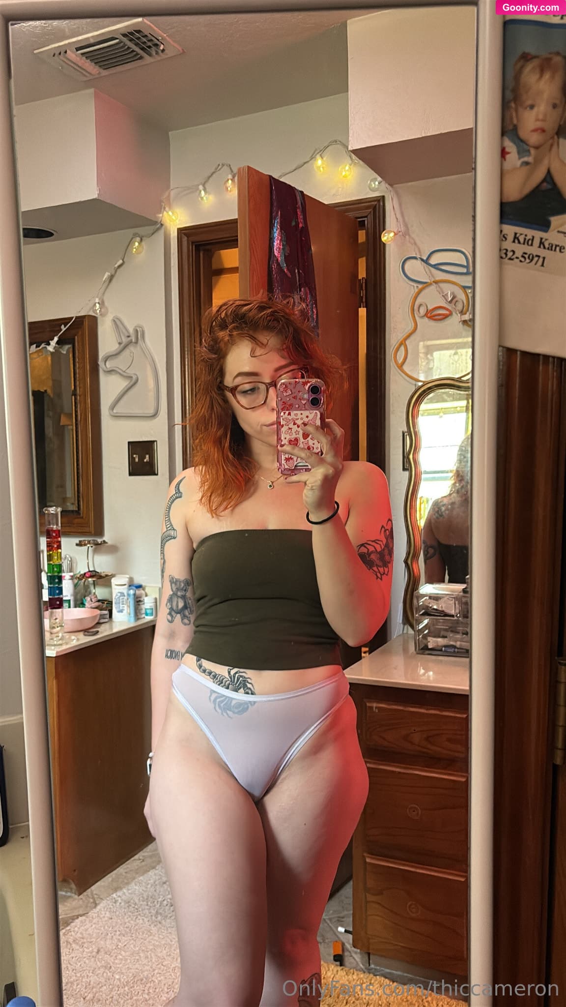 cam on OnlyFans - thinking about getting railed over the bathroom counter