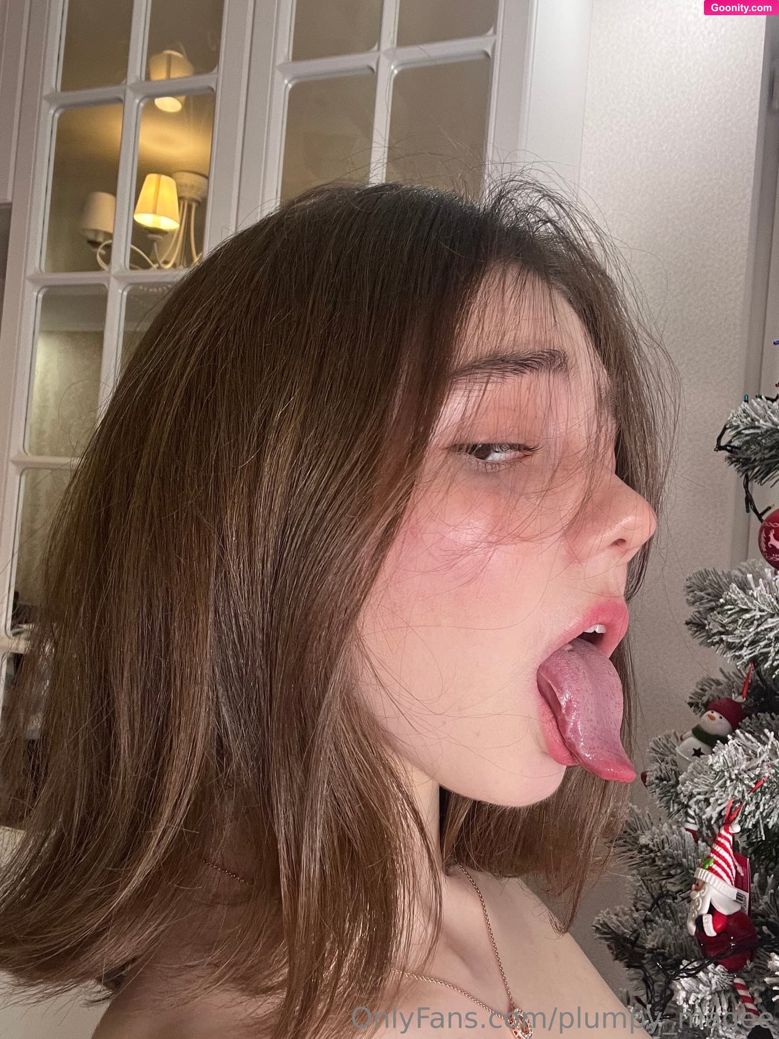 Eva_Plumpy✨ on OnlyFans - just beautiful photos where I suck 🍒
