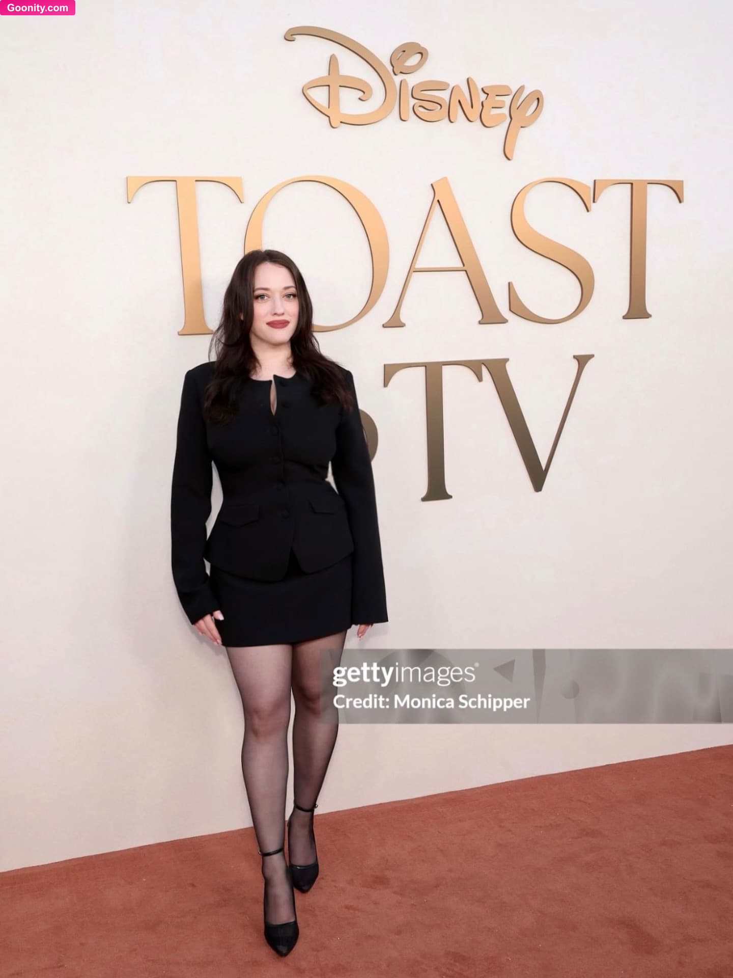 Kat Dennings on OnlyFans - Photo 3