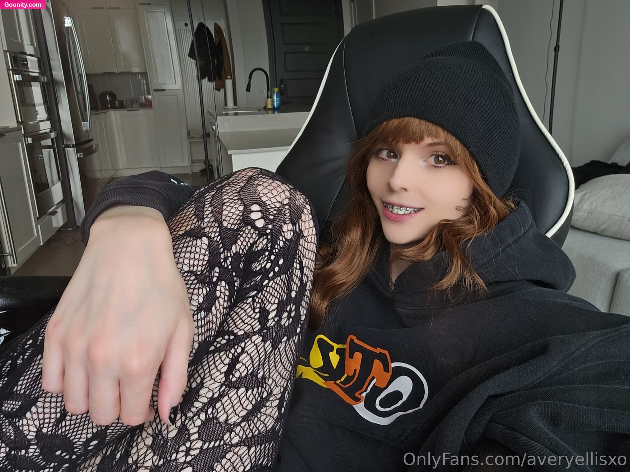 Avery Ellis on OnlyFans - ok i think i lowkey cooked with this outfit today, incase u were wondering this is what i'm usually wearing when i'm relaxing >w<