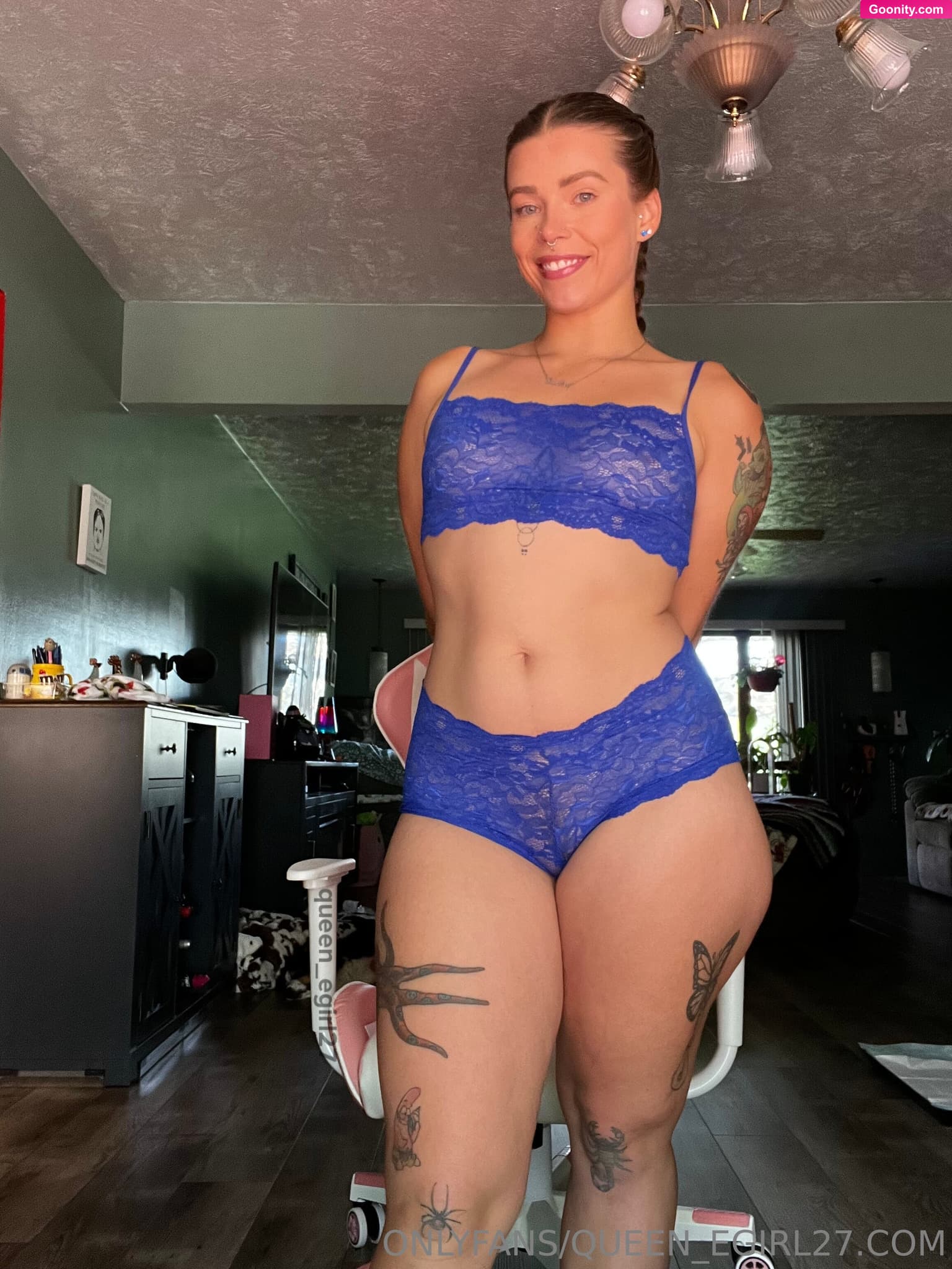 Queen_D on OnlyFans - Posting today since I forgot to yesterday 🤭 (I will be very ..