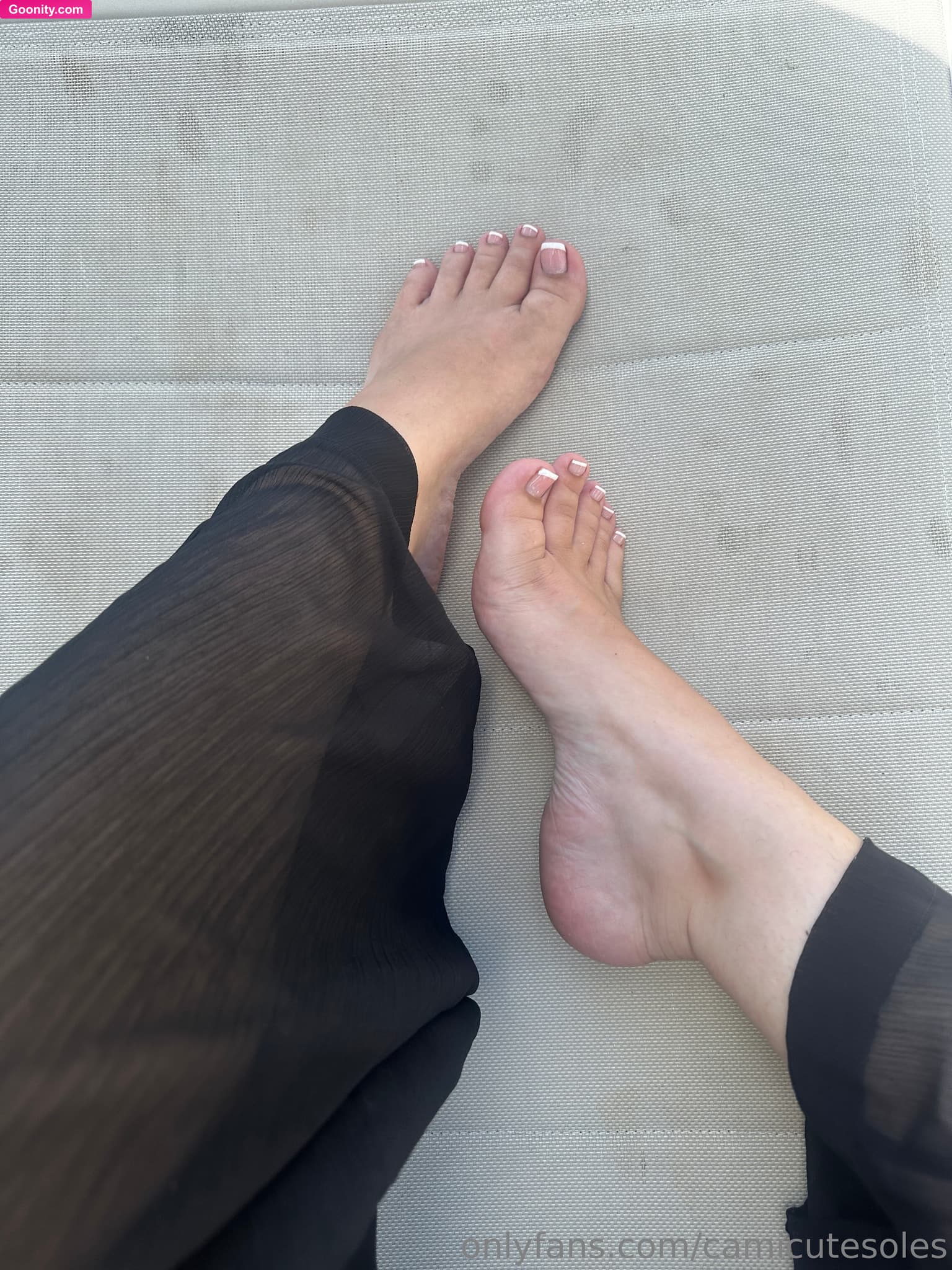 Cami Rae on OnlyFans - Sorry for being a little MIA here! I’m enjoying a relaxing family vacation 😭🌸🏝️ my toes needed some sunshine and sand between them!