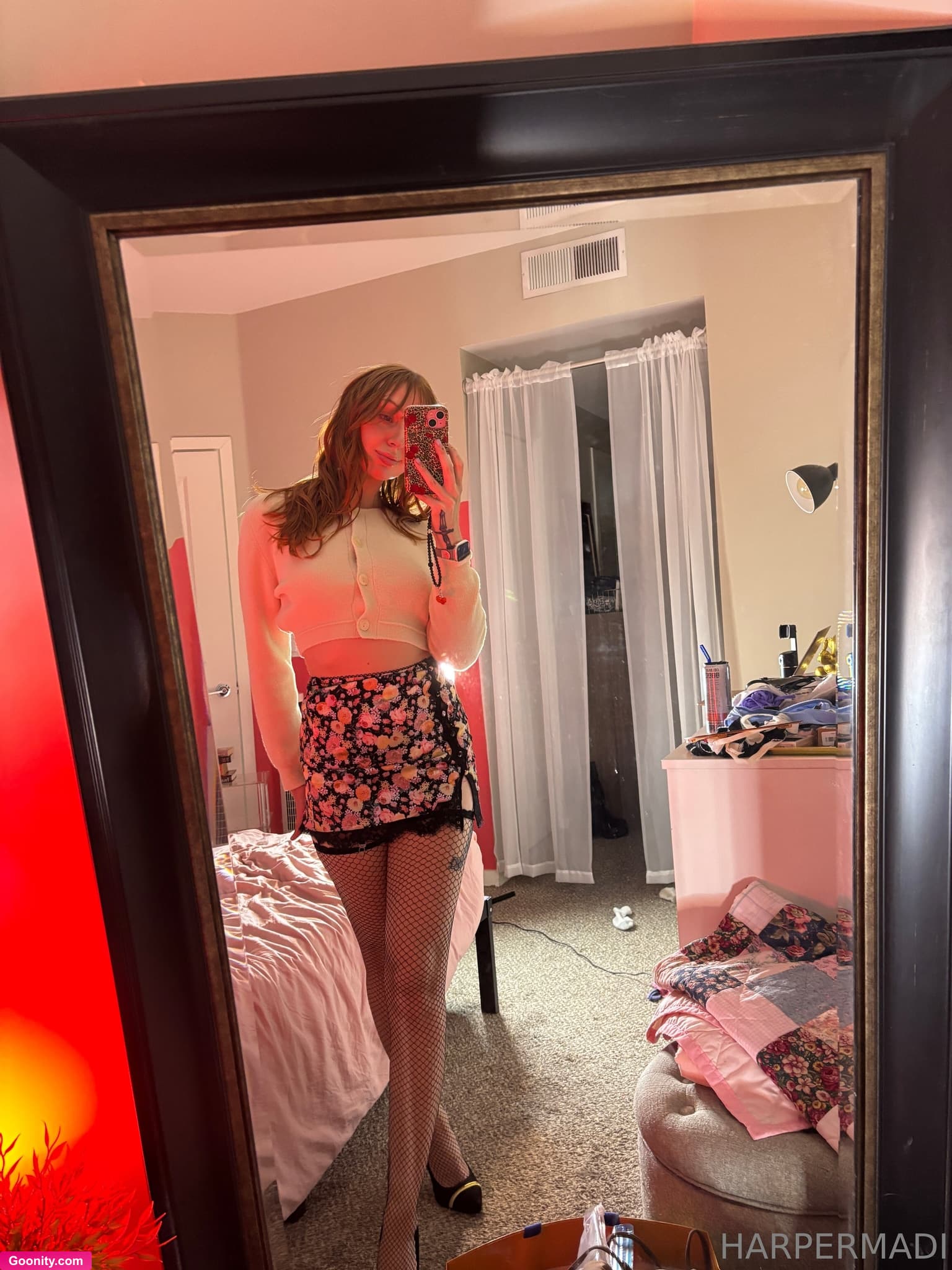HARPER MADI ♡ on OnlyFans - just showing off my cute lil fit ;)