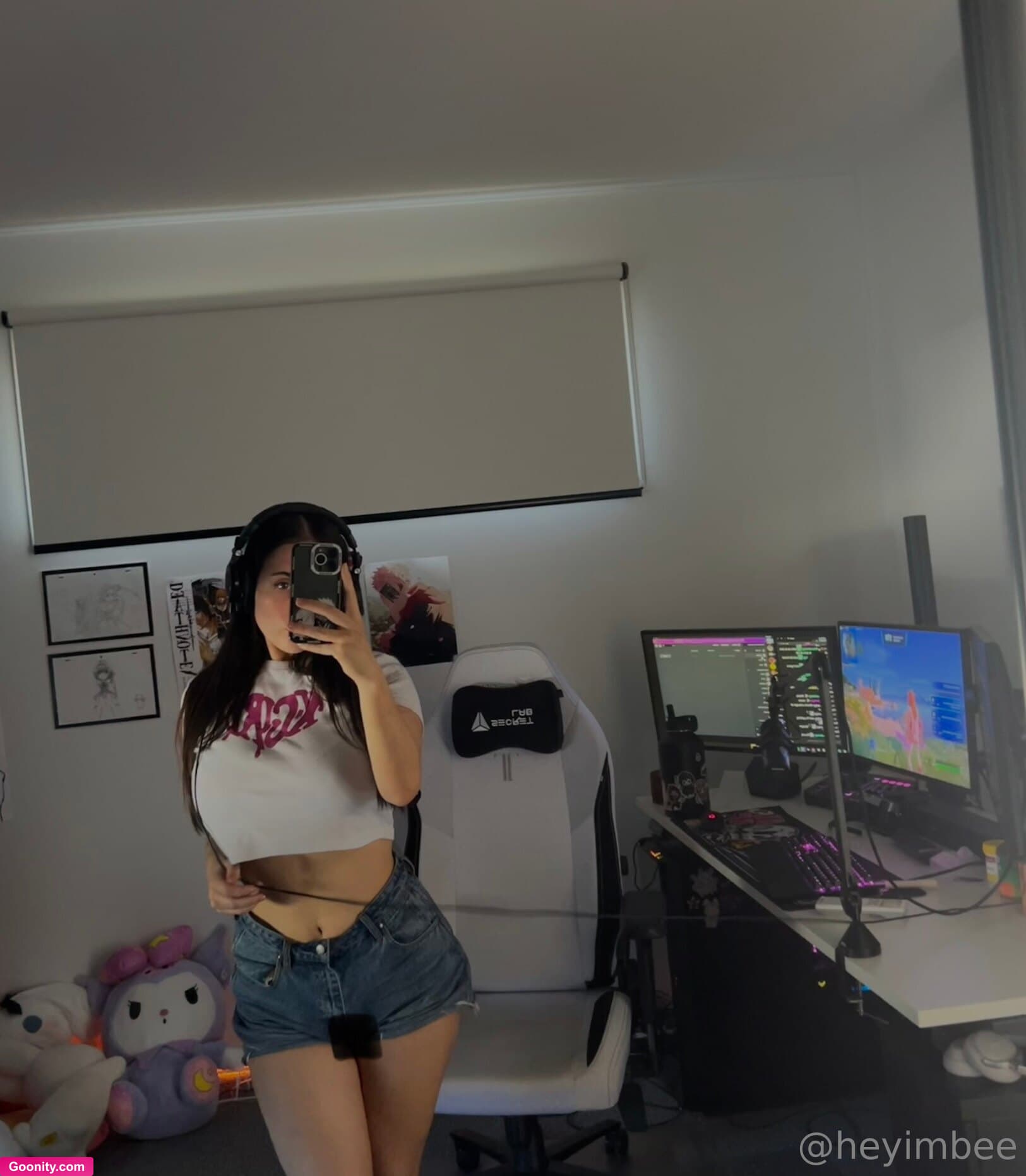 bee on OnlyFans - sweatin in fortnite rn, so hot in aus atm 🥵 getting in cospl..