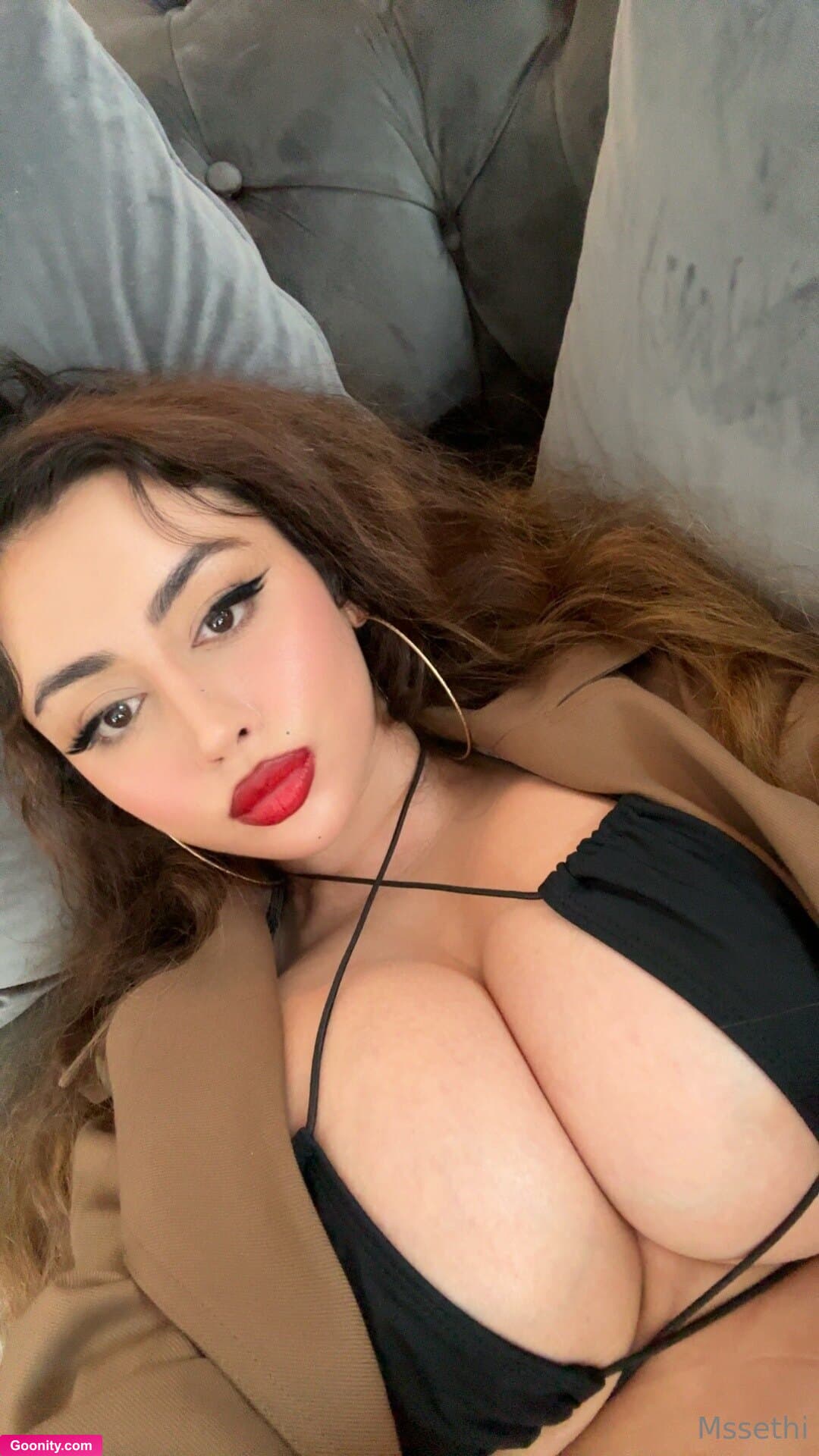 ms.sethi 😈 on OnlyFans - I let you titty fuck me for Christmas 🎄