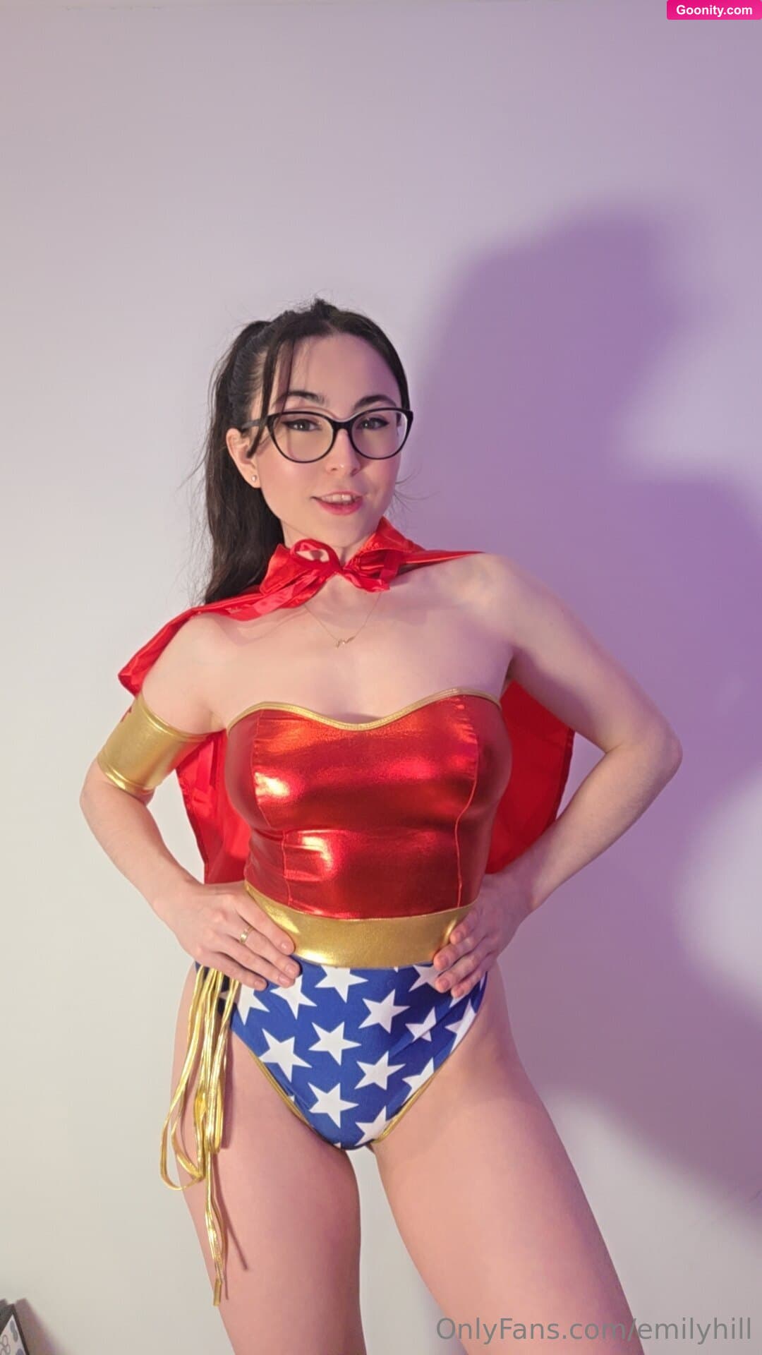 Emily Hill on OnlyFans - Let me be your wonder woman 🌟🌟🌟 cosplay