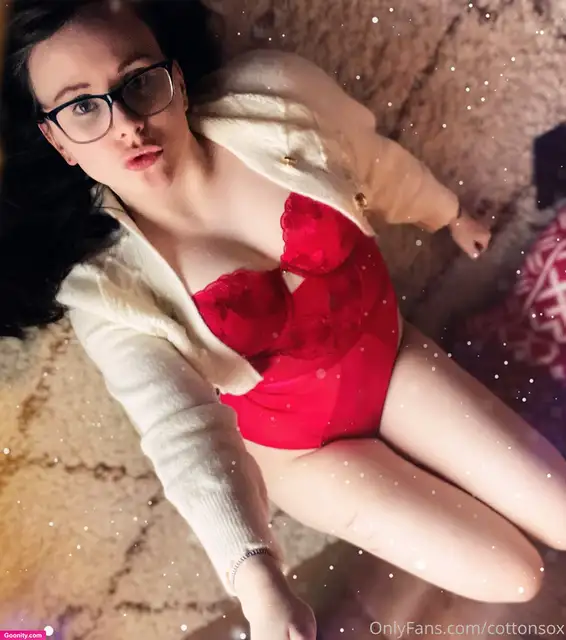 Alice CottonSox photo 817