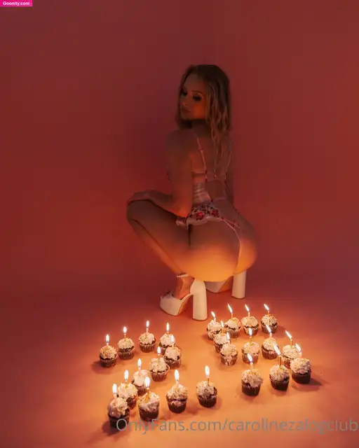 😇 Caroline Zalog 😇 photo 164