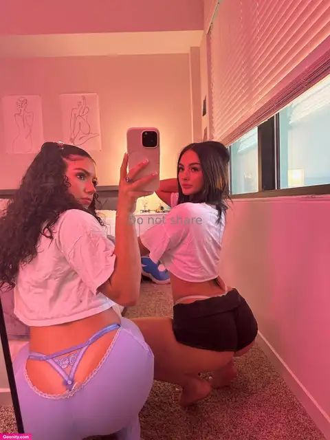 Mckinzie Valdez - Foto Nua Vazada 10