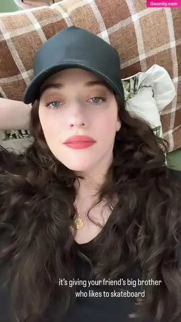 Kat Dennings photo 122