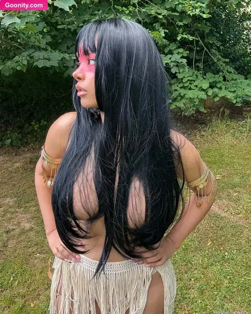 Lela Sohna Huge Boobs In Fringe Skirt Nude OnlyFans Photo