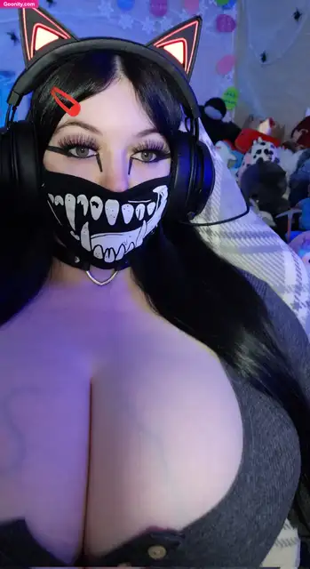 Esskayuwu photo 107