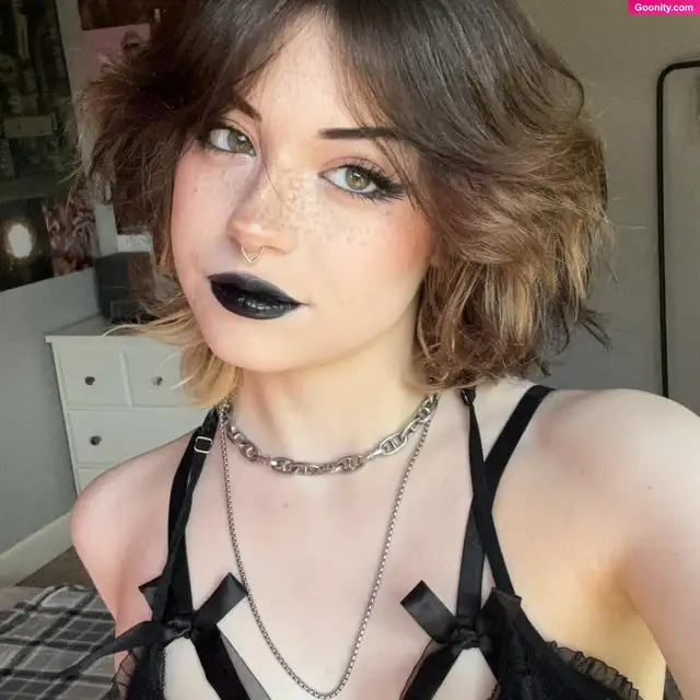 hannah photo 314