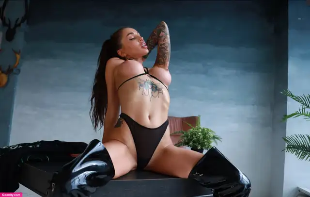 Nessa Murrr photo 97