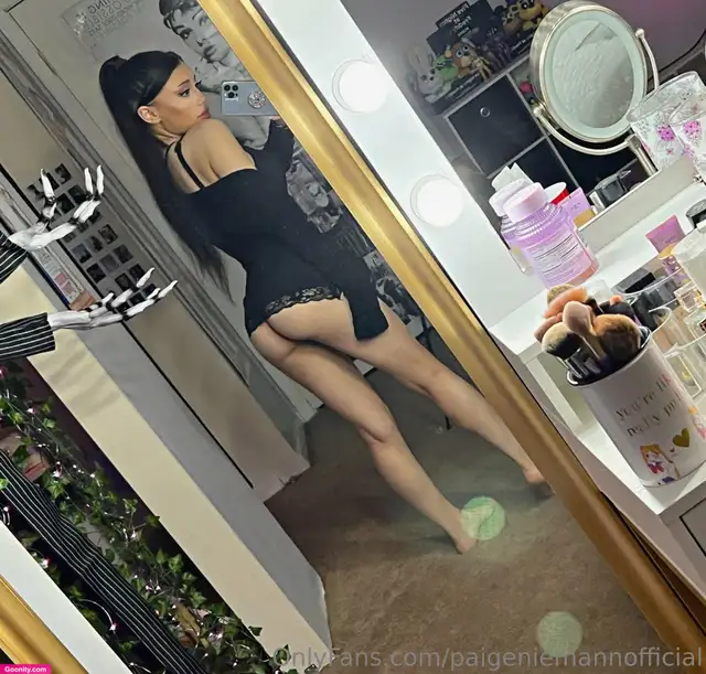 Paige Niemann photo 82