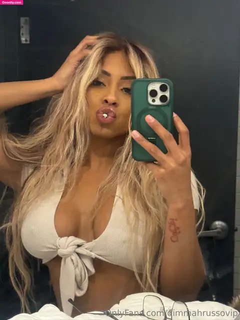 Qimmah Russo photo 177