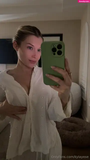 Kyla Yesenosky Teasing Her Tits In White Shirt