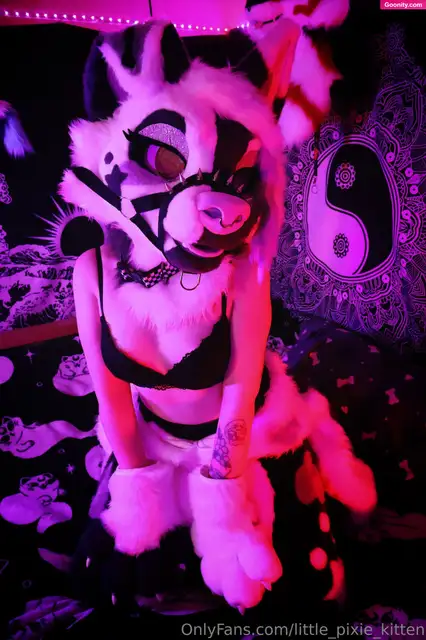 lilpixiekitten photo 64