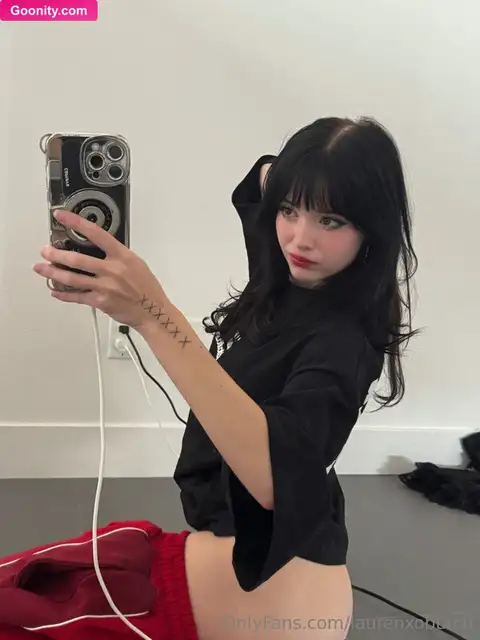 Julia Burch Posing Nude In A Black Top Nude OnlyFans Photo