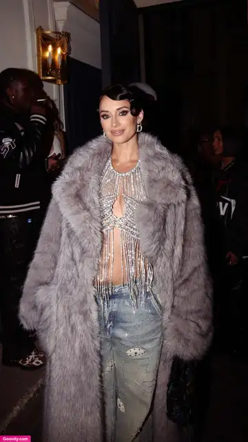 Yesjulz photo 71