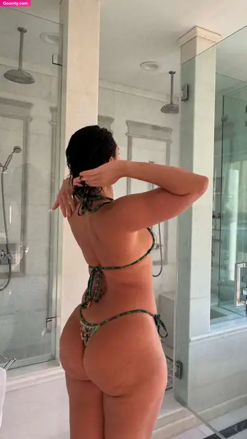 Yesjulz photo 201