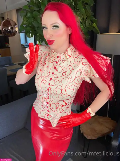 Miss Fetilicious photo 85