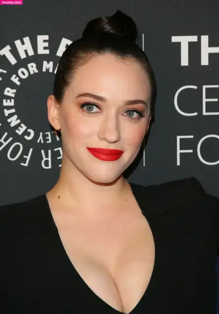 Kat Dennings photo 140