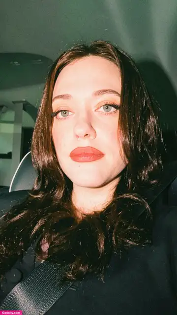 Kat Dennings photo 2