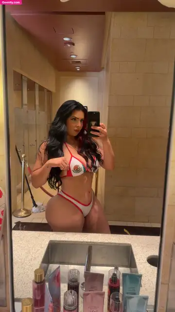 Jasmine Mendez - Nude Leaked Photo 19
