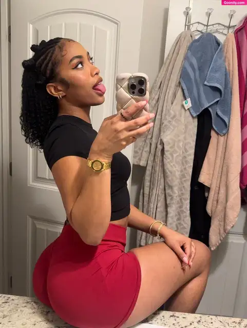 Kashyywrld - Nude Leaked Photo 11