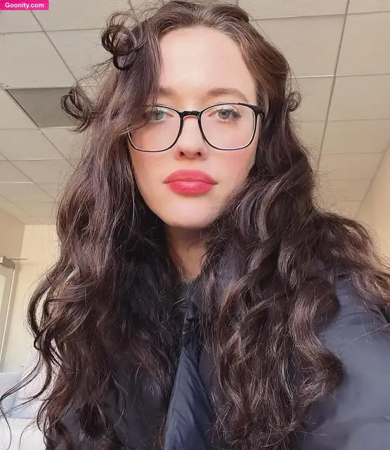 Kat Dennings photo 65