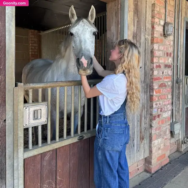 Sydney Sweeney Blonde Posing With A White Horse Nude OnlyFans Photo
