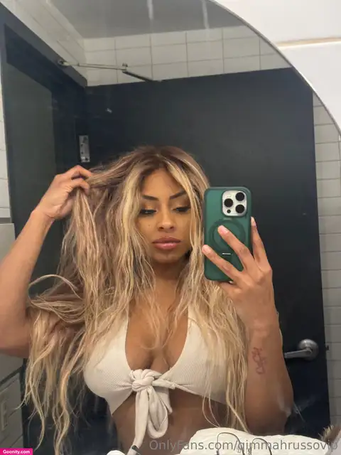 Qimmah Russo photo 192