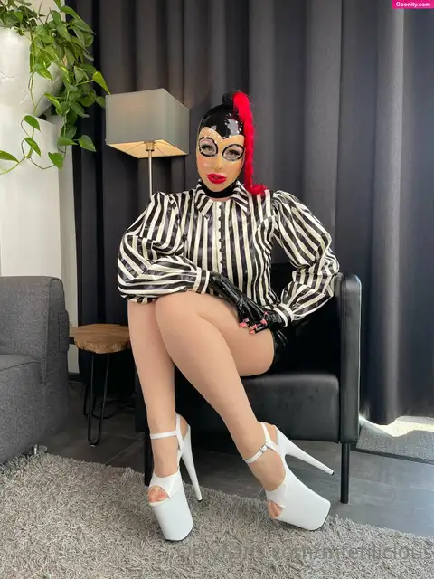Miss Fetilicious photo 32