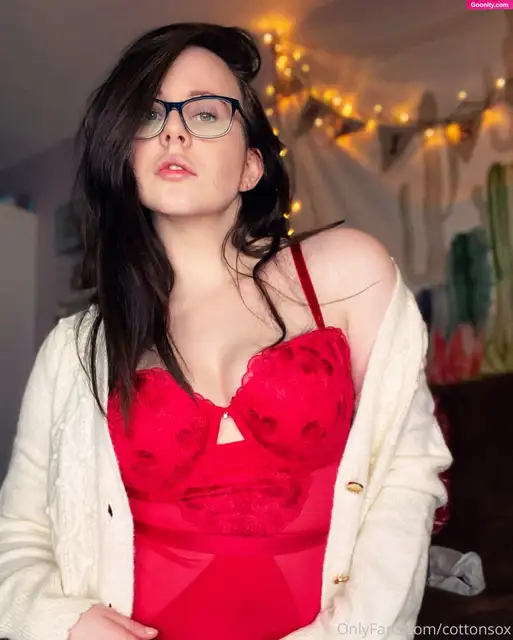 Alice CottonSox photo 815