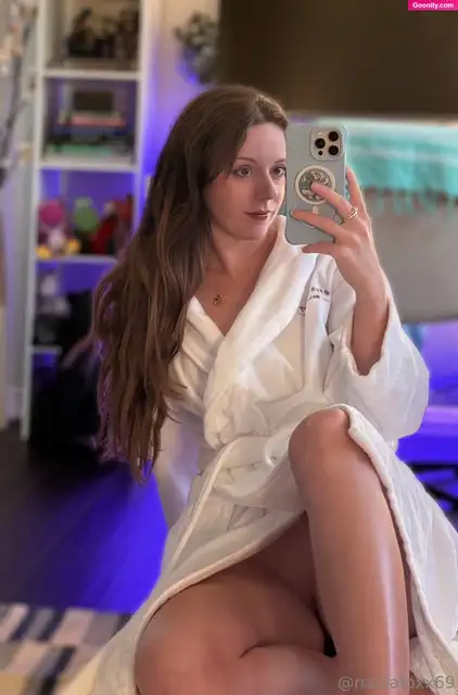 Nadia Foxx 🦊 photo 92