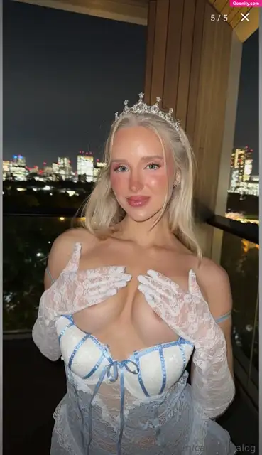 😇 Caroline Zalog 😇 photo 120