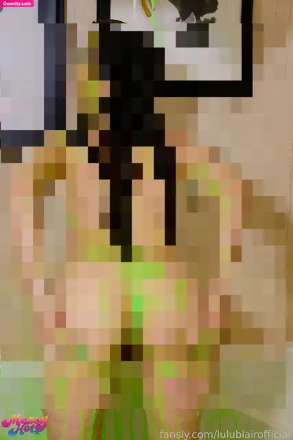 LuluBlairOfficial photo 100