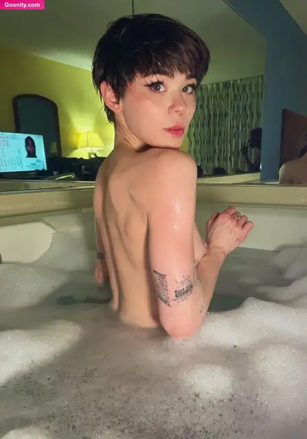 Magenta Lexx photo 81