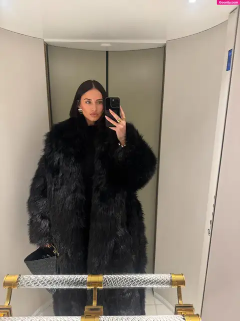 Yesjulz photo 180