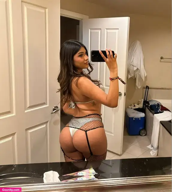 Janet photo 29