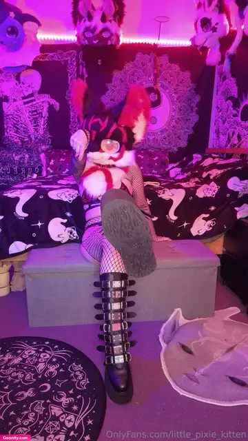 lilpixiekitten photo 23