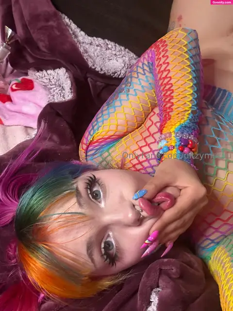 ur ditzy girl ୭ ˚. ᵎᵎ🌈 photo 59